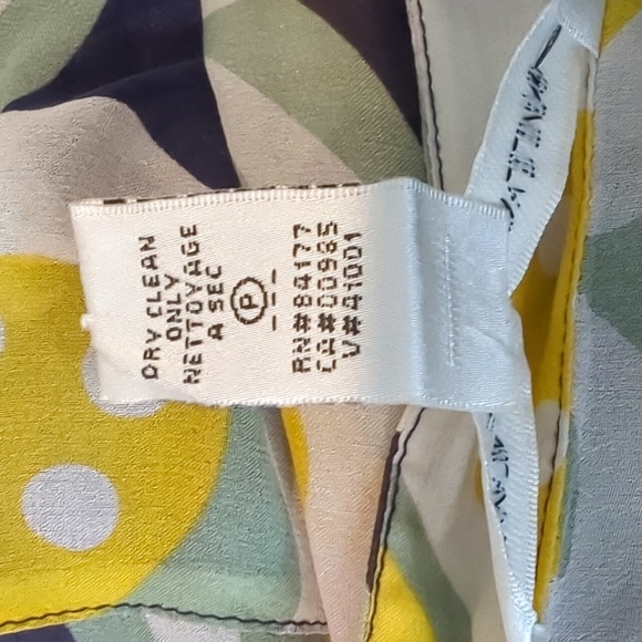 EUC Sz 0 DVF 100% silk blouse - Picture 5 of 5